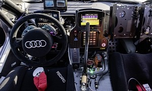 Audi RS Q e-tron Cockpit Revealed, Comes With Innovative Handbrake