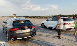 Audi RS Q8 Drags Mercedes-Benz GLE on Unprepped Surface, One of Them Takes a Beating