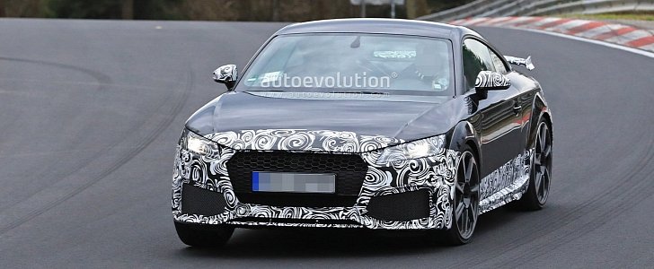 Audi TT RS Facelift Spied Testing at the Nurburgring