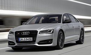 Audi Unveils S8 plus With 605 HP and 305 KM/H Top Speed