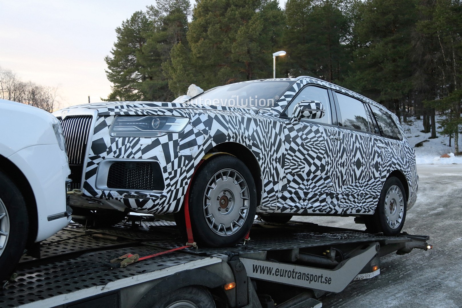 The Aurus experiment: Russia's Rolls-Royce makes Geneva debut