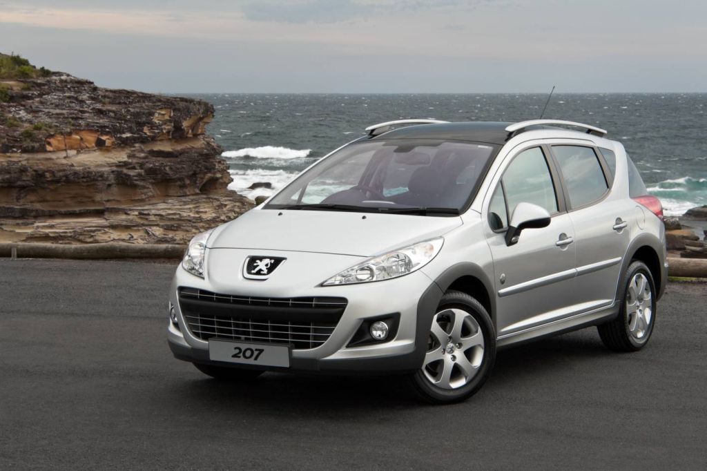 Peugeot 207 facelift unveiled