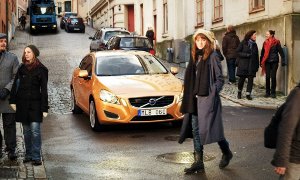 Australian Pedestrians Protected by the Volvo S60