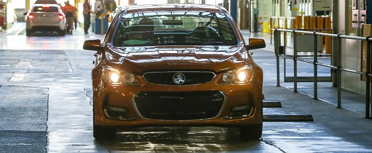 Senator offers to buy Holden from General Motors for $1