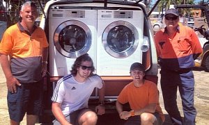 Australians Turn Van Into a Mobile Laundromat to Help the Homeless <span>· Video</span>