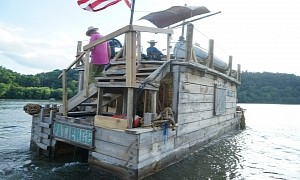 Author Took a 19th Century Replica Flatboat Down the Mississippi on an Epic Adventure