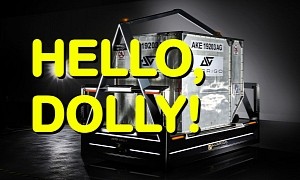Auto-Dolly Is the First Autonomous Four-Wheeled Luggage Carrier Operating in an Airport