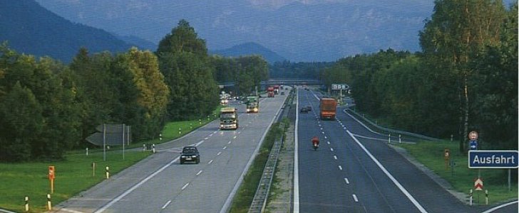 Germany once again discussing imposing speed limits on Autobahn