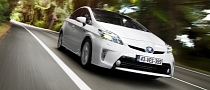 2013 Toyota Prius Tested by Automotive