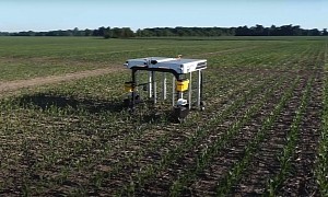 Autonomous Solix Sprayer Is a Mean Weed-Killing Machine Packed With High-Tech Features