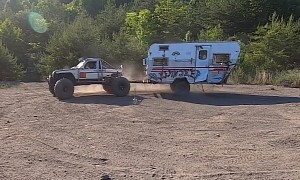 Avalon Camper Goes Off-Roading Completely Unprepared, Lasts Exactly 20 Seconds