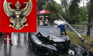 Aventador Wrecked in Thailand. Driver Says Lucky Amulet Saved His Life