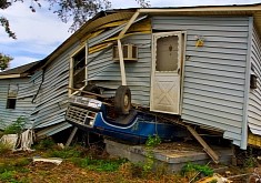 Avoid Hurricane Destruction With Basic Safety Tips for RV Owners: Listen to Authorities