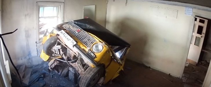 Gearheads assemble Lada inside a house, try extracting it through the window