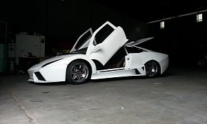 Awful Lamborghini Reventon Replica Fetches $28,000 Bid on eBay