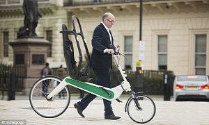 Babel Bike Uses a Roll Cage to Keep You Safe, Could Change Urban Commuting – Video