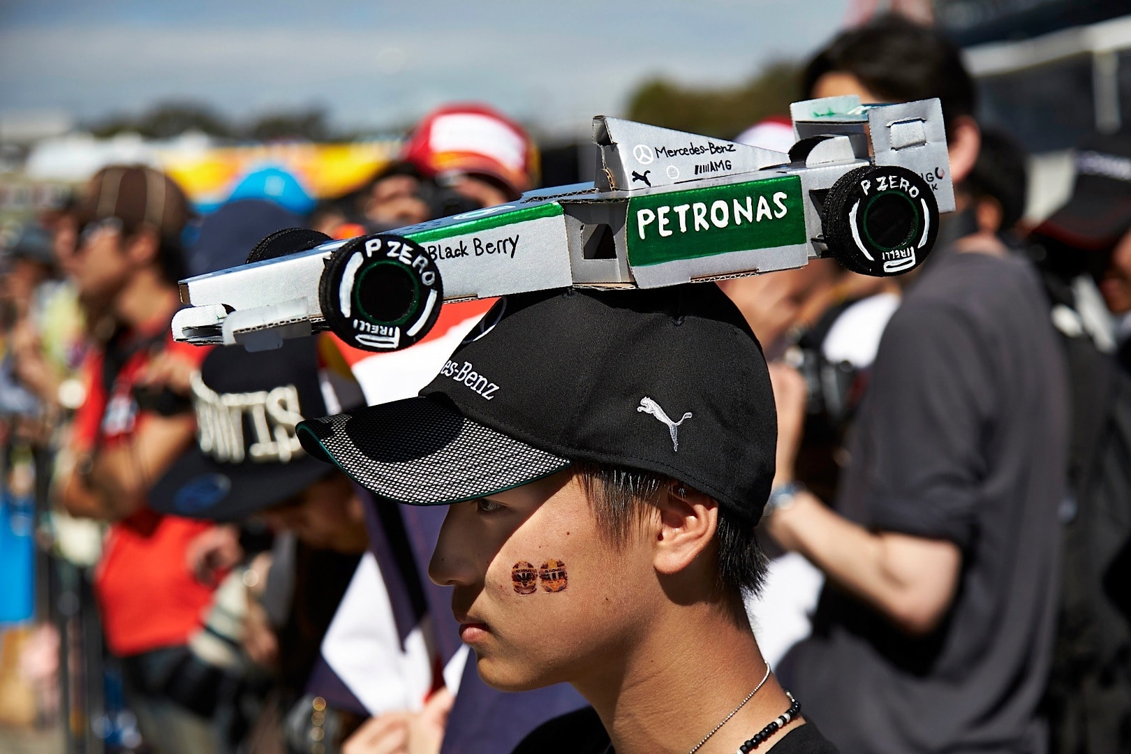 F1 fans. Mercedes f1 Fans. Japanese-f1-Broadcasts.