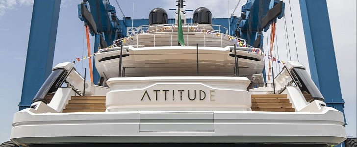 motor yacht attitude
