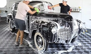 Barn-Found 1940 Plymouth Gets First Wash in 70 Years, Shows Cool Patina