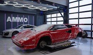 Barn-Found 1984 Lamborghini Countach Gets First Wash in 20 Years