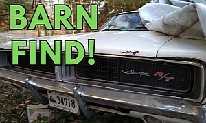 Barn Survivor: Someone Abandoned This 1969 Charger R/T Due to a Minor Mechanical Issue