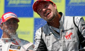 Barrichello Looking to Prolong his F1 Career
