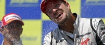 Barrichello Takes "Golden Helmet" Award in Brazil