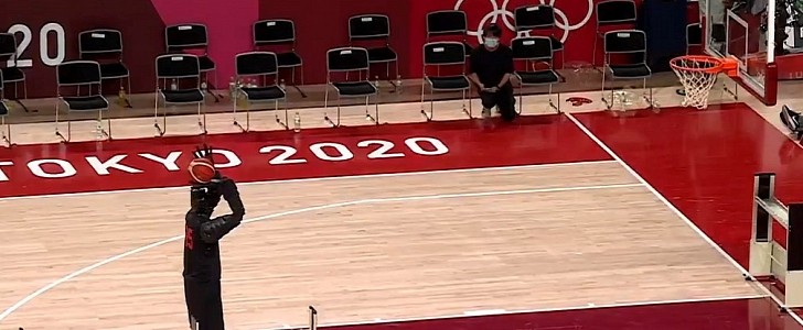 Terrifying life-like robot swished a free throw, a 3-pointer, and a half-court shot duting the haltime at Tokyo Olympics