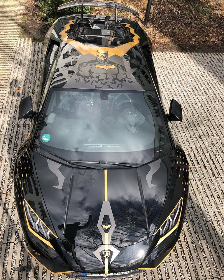 Batman's Lamborghini Huracan Performante Shows Up in Germany with Golden  Details - autoevolution