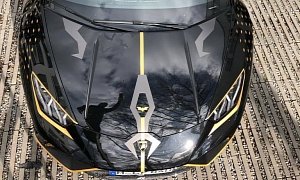 Batman's Lamborghini Huracan Performante Shows Up in Germany with Golden Details