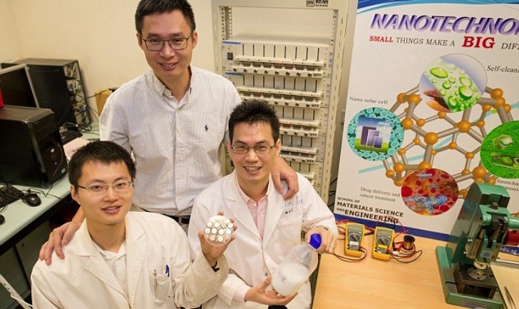 NTU team and the new battery