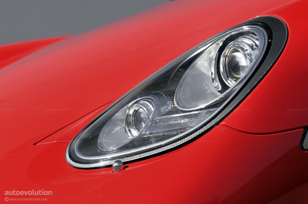 Xenon vs LED Porsche PDLS headlights - also Halogen 