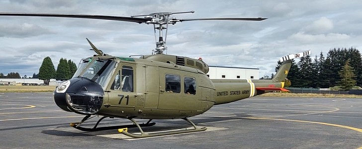 vietnam huey helicopter