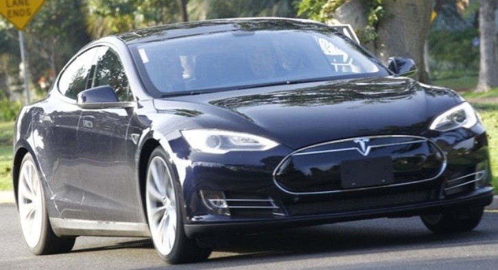 Ben Affleck and Jennifer Garner Tesla Model S