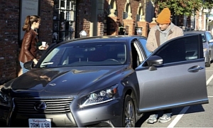 Ben Affleck and Jennifer Garner Take Their 2014 Lexus LS for a Coffee Run