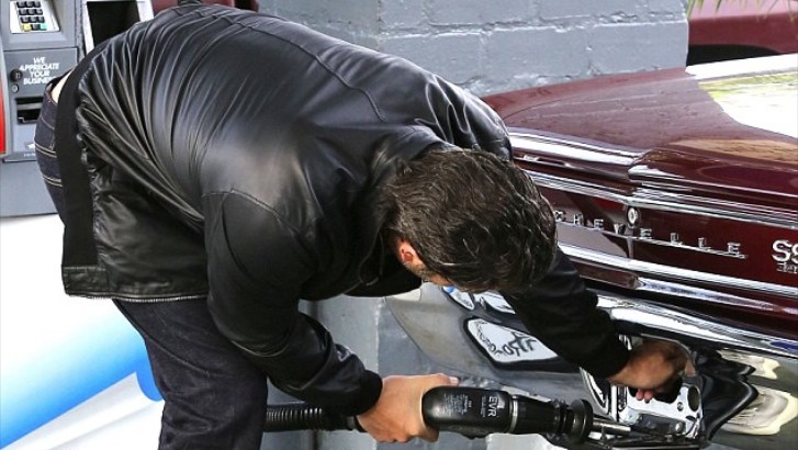 Ben Affleck getting gas in his Chevelle