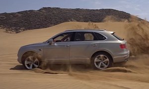 Bentley Bentayga Does Light Dune Surfing, Drives Flat Out in the Middle East