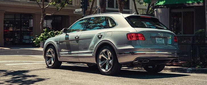 Bentley Bentayga Hybrid Arrives in America (V6 PHEV), Is the First of Many