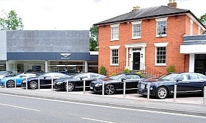 Bentley Opens First UK Showroom with a Corporate Identity, Luxury Reaches New Ends