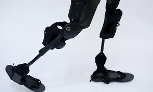 Berkeley Bionics Launches eLEGS Exoskeleton <span>· Video</span>