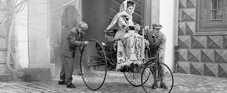 Bertha Benz's first drive reenactment