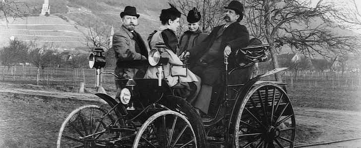 Carl and Bertha Benz, their daughter Klara and Fritz Held on a Benz Victoria
