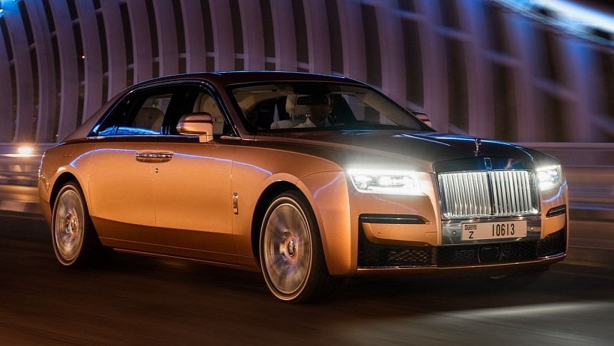 Rolls-Royce Ghost Extended by Private Office Dubai