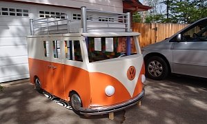 Best Dad Ever Builds VW Bus Bed For 3-year-old Daughter