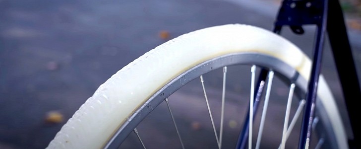 DIY Bike Tires Made of Hot Glue Gun Sticks