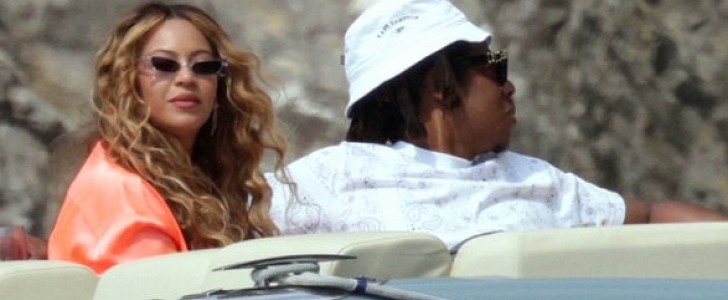 Beyonce and Jay-Z are vacationing in Italy, on board The Flying Fox
