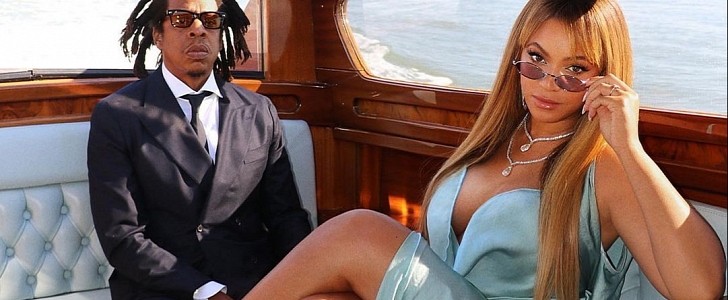 Beyonce and Jay-Z showed off their water limousine in Venice