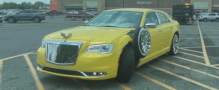 Chrysler 300 with spare wheel exterior mods