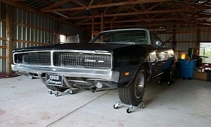 Black 1969 Dodge Charger 440 Parked in a Barn Looks Ready to Go Hunting, Not So Fast
