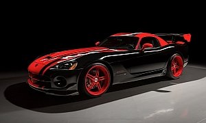 Black and Red Dodge Viper ACR 1:33 Goes for the Highest Bid in Scottsdale